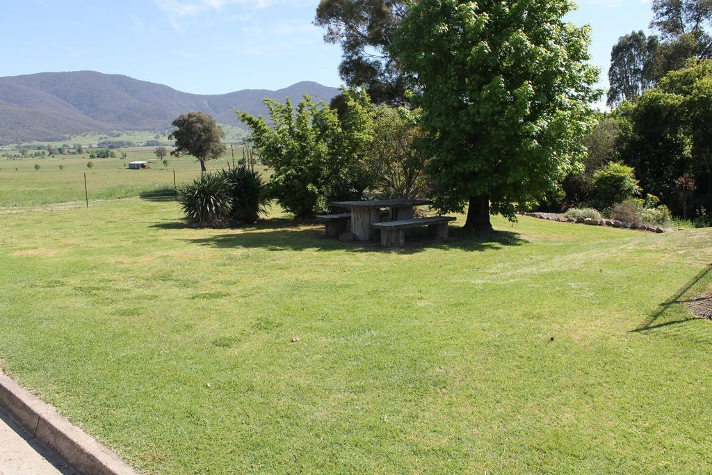 Mountain View Motel Corryong Exterior foto