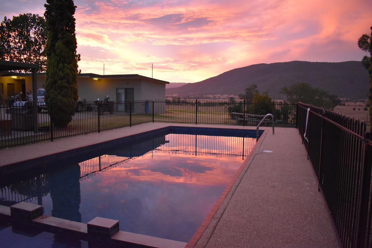 Mountain View Motel Corryong Exterior foto