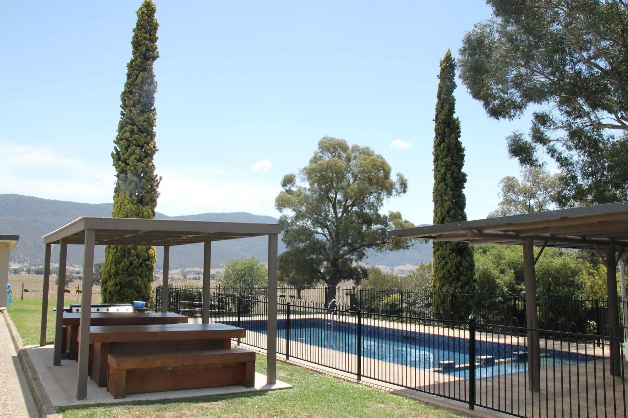 Mountain View Motel Corryong Exterior foto